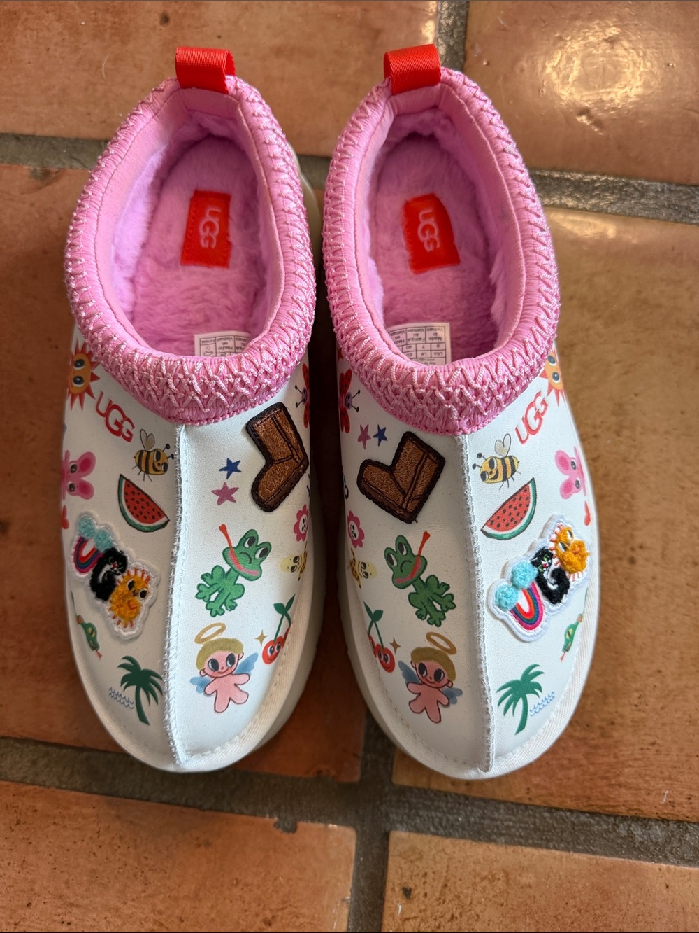 UGG Woman’s Tazz Pop Sketch by Humberto Cruz